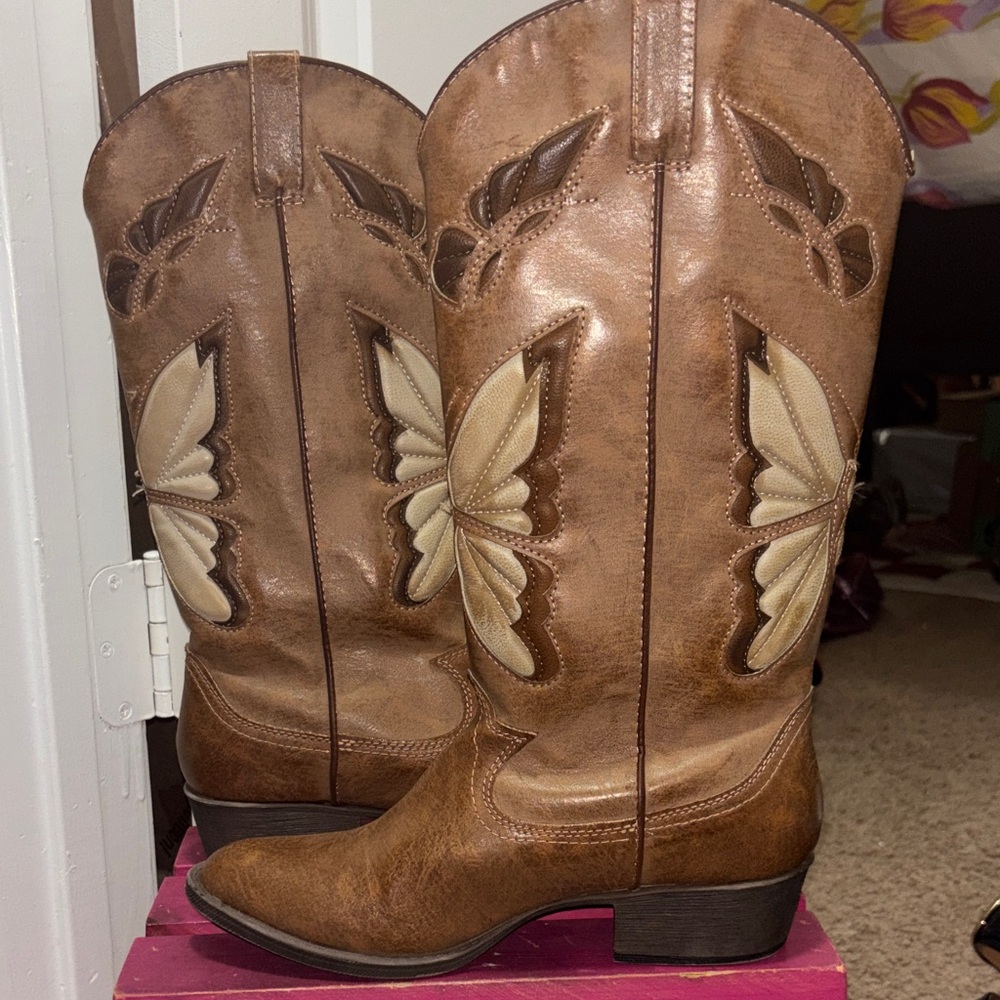 Altar'd State x Matisse brown butterfly cowboy boots